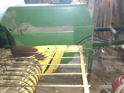 Presse à foin
