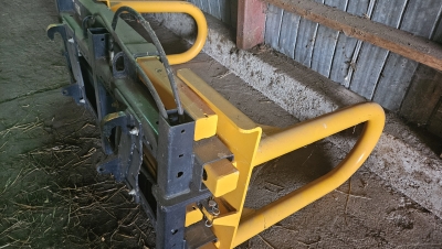 Pince &agrave; balle carr&eacute;