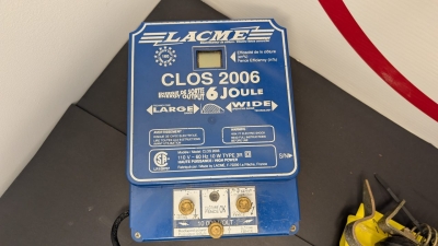 Électrificateur à clôture