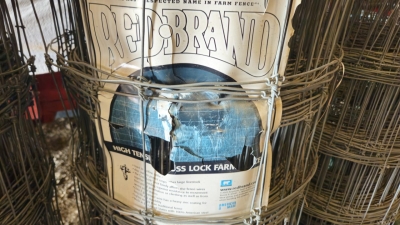 Rouleaux de broche à clô^ture