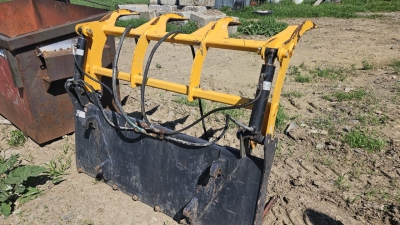 grappin à fumier